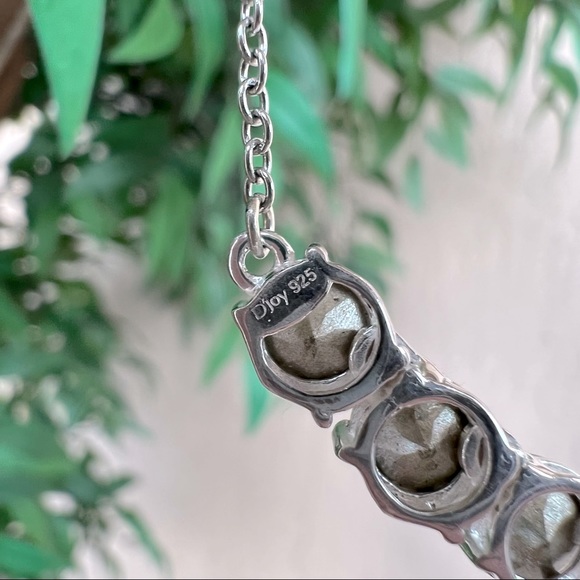 SWAROVSKI Sapphire Crystal Sterling Silver Curved Bar 18” Necklace - Picture 11 of 12